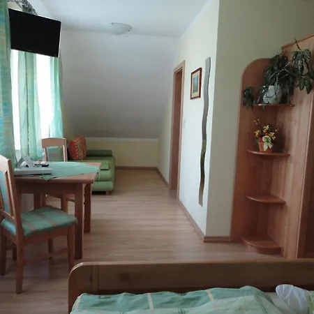 Gaestezimmer Rieder 2* Staatz